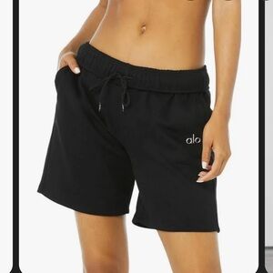 ALO Yoga Accolade Women's Black Sweat Shorts